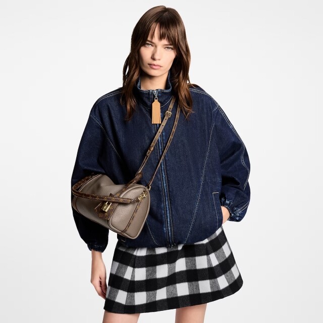 Louis Vuitton 全新 Express 手袋登場，致敬品牌的旅行藝術！與 Speedy 手袋淵源深厚、品牌大使 Emma Stone、鄭浩妍率先演繹