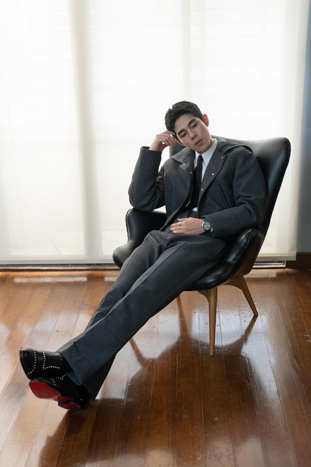 《影后》「流氓」詹懷雲出道 10 年終爆紅！既是演員也是 Rapper、展現雙重魅力，結實肌肉養眼吸睛、被封最帥年下男