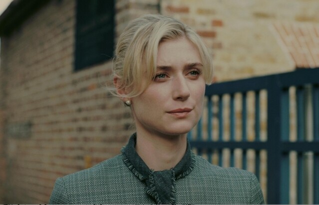 Elizabeth Debicki 在《天能》飾演為了保護兒子而不惜一切的 Kat Elizabeth Debicki 在《天能》飾演為了保護兒子而不惜一切的 Kat