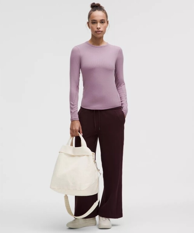 收工做運動、做瑜伽帶甚麼袋？10+ 款時尚運動袋 Gym Bag 推薦，Lululemon、Nike 等好用款式