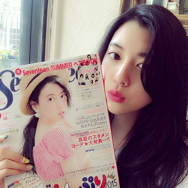 雜誌的專屬模特兒 雜誌的專屬模特兒