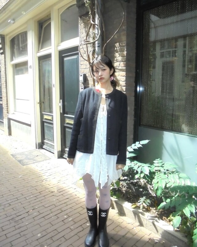 IVE 日本成員 Rei 直井怜是最會穿搭的女偶像，解構她獨特的甜酷少女風私服