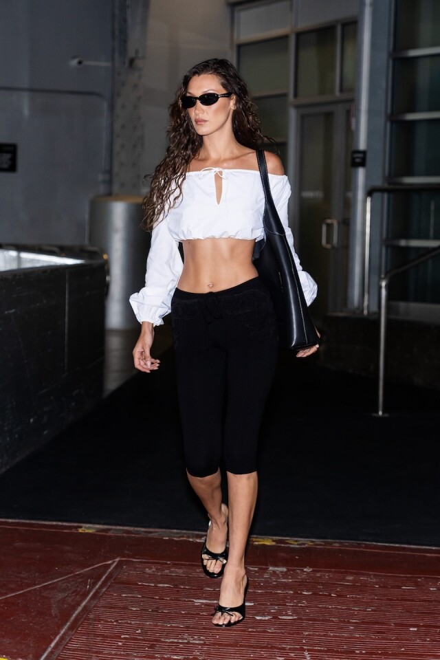 Bella Hadid 用過的手袋都能成為爆紅款?一文了解不用 $6,000 就可入手的 Coach Brooklyn 大容量手袋 Bella Hadid 用過的手袋都能成為爆紅款?一文了解不用 $6,000 就可入手的 Coach Brooklyn 大容量手袋