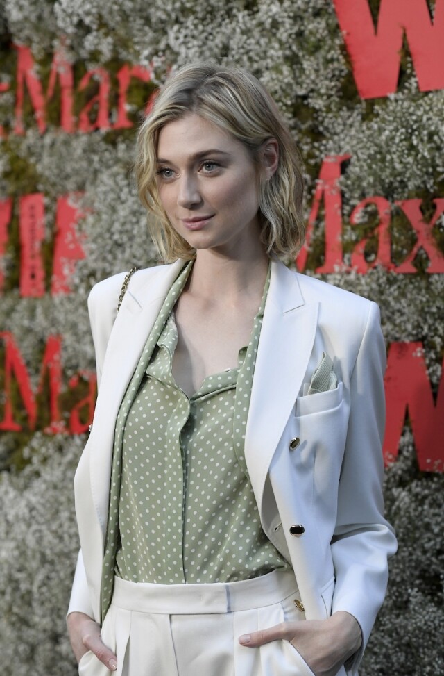 Elizabeth Debicki 慢慢發掘到自己對戲劇演藝的熱誠,並決心踏上演員之路 Elizabeth Debicki 慢慢發掘到自己對戲劇演藝的熱誠,並決心踏上演員之路
