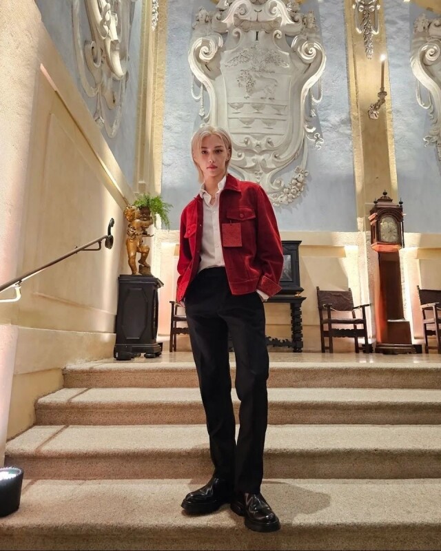 Felix 也深受 Louis Vuitton 的喜愛 Felix 也深受 Louis Vuitton 的喜愛