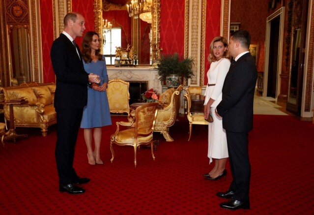 威廉王子和凱特王妃在社交網站上表示與所有的烏克蘭人民站在一起