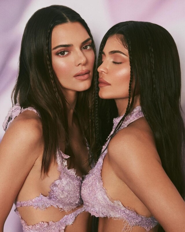 Kendall Jenner 和 Kylie Jenner 兩姊妹