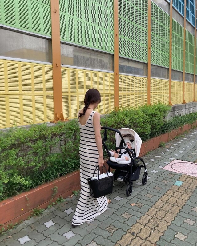 日系髮型女生綁髮技巧: 低馬尾辮邊 日系髮型女生綁髮技巧: 低馬尾辮邊