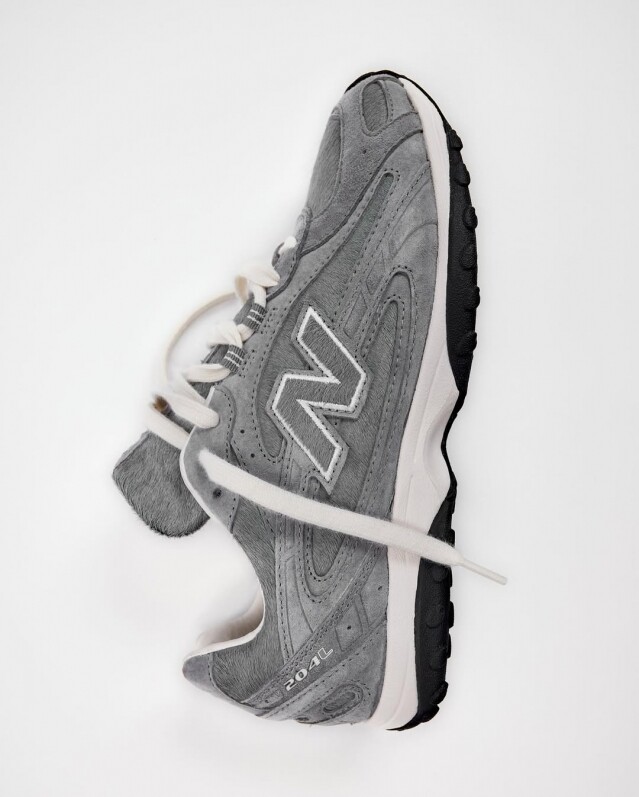 「平替版」Miu Miu 波鞋大熱？New Balance 全新 204L 復古薄底鞋款，張員瑛搶先穿上