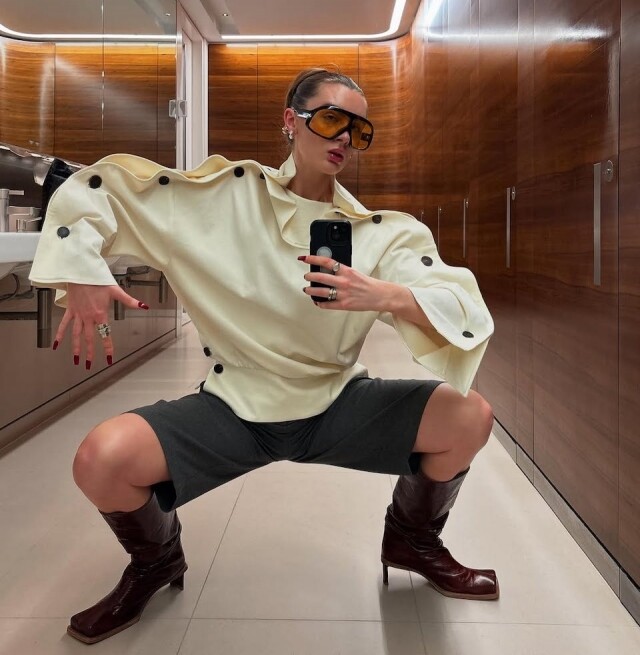 上班也要好好打扮自己！金融界女強人 Kat 的層次感上班穿搭指南，以混搭單品穿出高級感