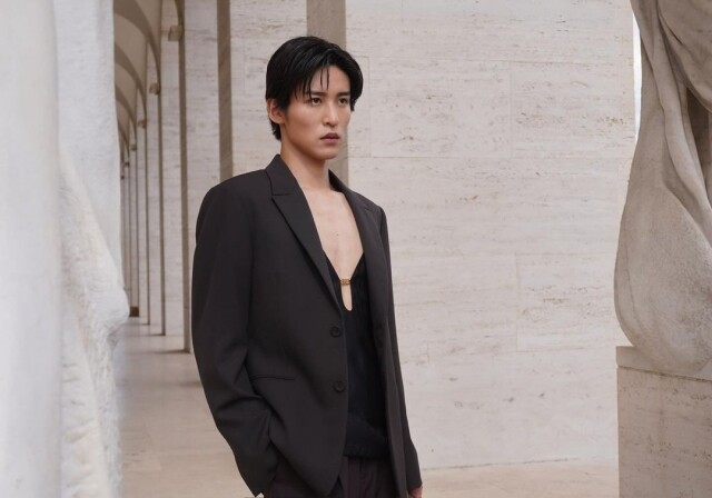 "He-Vage" 男士低胸熱潮來襲！孫賢祐、Tyson Yoshi 爆乳造型將男士性感重新定義
