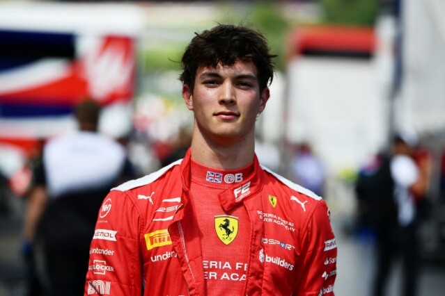 2025 賽車男神!10 位 F1 新世代矚目小鮮肉車手介紹、私下性格及女友大公開 2025 賽車男神!10 位 F1 新世代矚目小鮮肉車手介紹、私下性格及女友大公開
