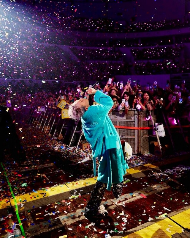G-Dragon 巡迴演唱會 《Übermensch》香港站造型全公開!為觀眾獻上一場舞台時裝盛宴、配戴 Pomellato 珠寶顯奢華 G-Dragon 巡迴演唱會 《Übermensch》香港站造型全公開!為觀眾獻上一場舞台時裝盛宴、配戴 Pomellato 珠寶顯奢華