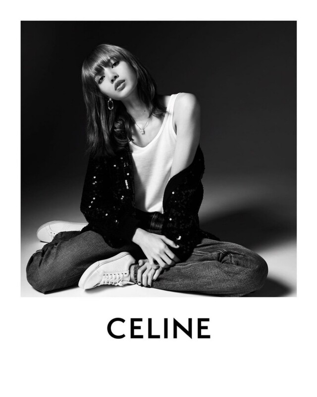 Lisa 在 2020 年成為 Celine 的全球代言人，品牌設計師 Hedi Slimane 也視她為靈感繆思