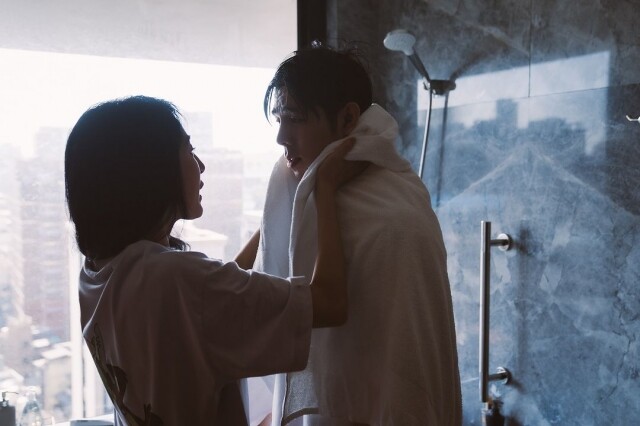 《影后》「流氓」詹懷雲出道 10 年終爆紅！既是演員也是 Rapper、展現雙重魅力，結實肌肉養眼吸睛、被封最帥年下男