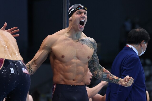 美國飛魚 Caeleb Dressel 三度出戰奧運、共奪 8 面金牌!男神私下是愛老婆、愛兒子的好男人 美國飛魚 Caeleb Dressel 三度出戰奧運、共奪 8 面金牌!男神私下是愛老婆、愛兒子的好男人