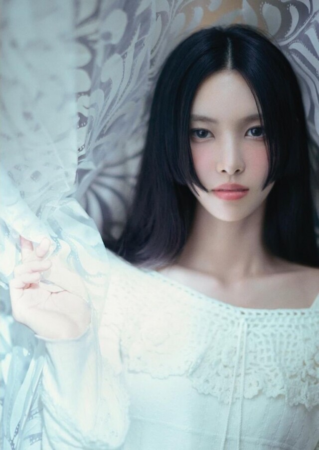 ILLIT 成員介紹：YUNAH