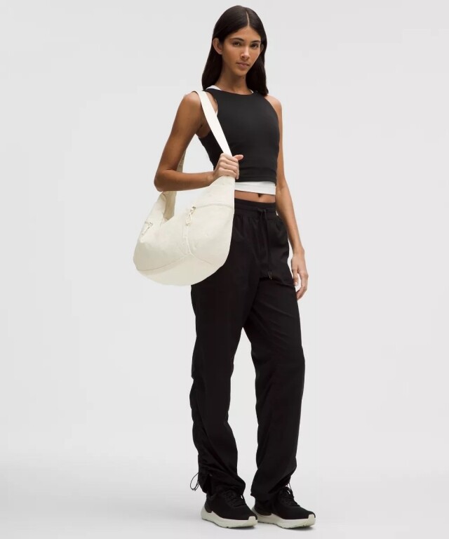 收工做運動、做瑜伽帶甚麼袋？10+ 款時尚運動袋 Gym Bag 推薦，Lululemon、Nike 等好用款式
