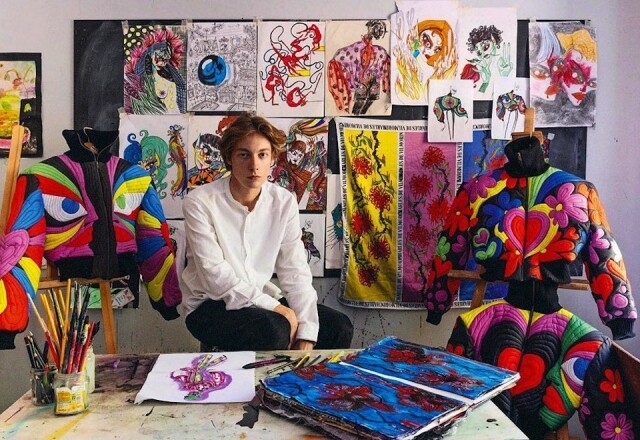 「Z 世代的聖羅蘭」Charles de Vilmorin 是誰？顏值與才華兼具、年輕鬼才設計師 23 歲擁便有個人品牌！