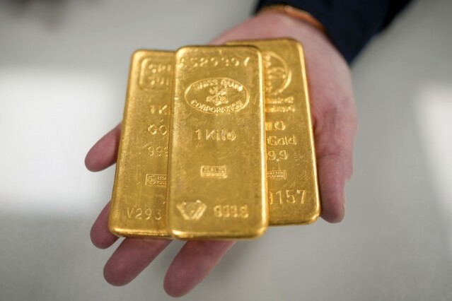 金價再創新高!深入解析純金和足金的分別,黃金價格及投資必知要點:買金的好處和壞處?黃金買入價、賣出價怎麼看? 金價再創新高!深入解析純金和足金的分別,黃金價格及投資必知要點:買金的好處和壞處?黃金買入價、賣出價怎麼看?