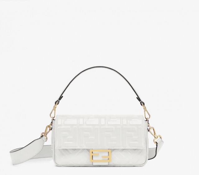 Fendi 手袋推介|10+ 經典包款最新價錢一覽!除了 Baguette、Fendi First,還有甚麼值得入手? Fendi 手袋推介|10+ 經典包款最新價錢一覽!除了 Baguette、Fendi First,還有甚麼值得入手?