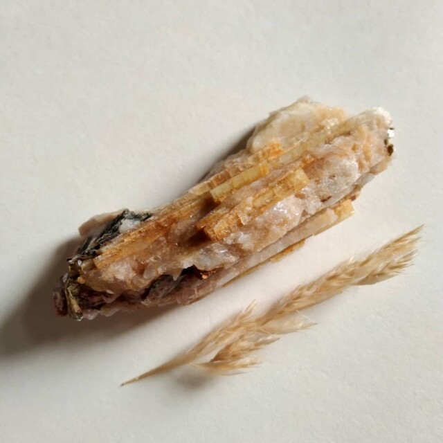 碧璽被喻為「最適合女性佩戴」的水晶！不同顏色碧璽功效大不同，戴對了不但能旺夫，還能令情緒更穩定