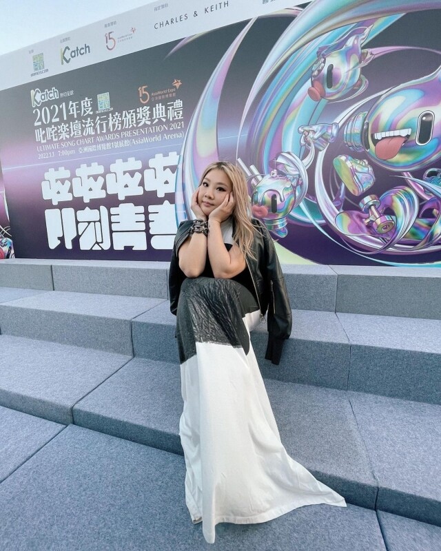 鄭欣宜努力扭轉 鄭欣宜努力扭轉