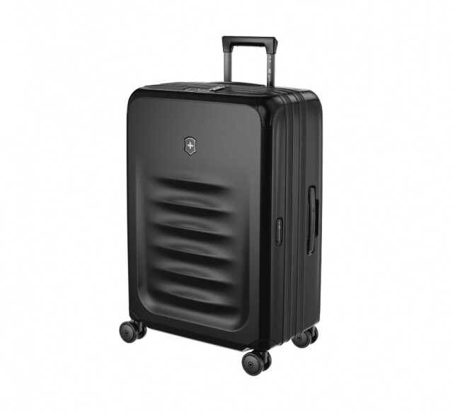 4.5 星高評分行李箱：Victorinox Spectra 3.0 可擴展式中型旅行箱 $5,980