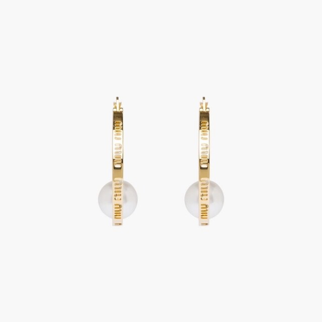珍珠耳環推介：Miu Miu Logo Hoop Earrings $4,250