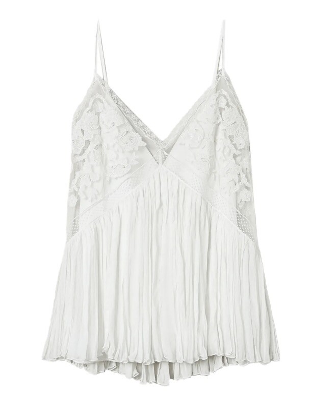 Twinset 蕾絲吊帶背心 $3,610 Twinset 蕾絲吊帶背心 $3,610