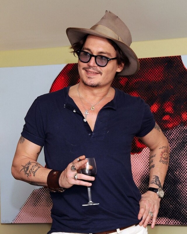 Johnny Depp 曾有酗酒和濫藥問題