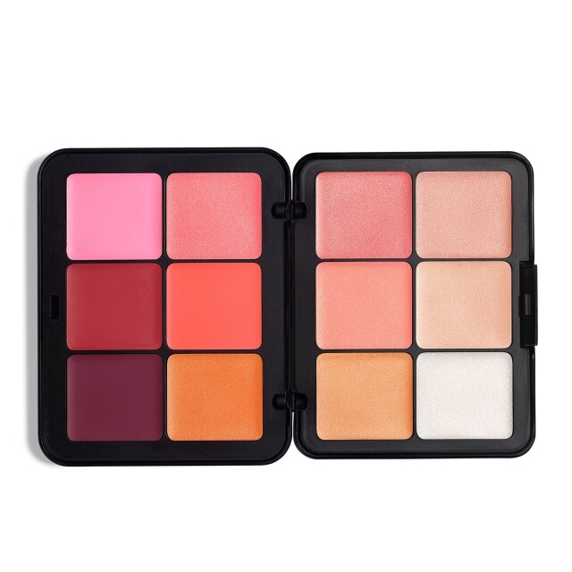 冬日大熱的「Cold Girl Makeup」!以胭脂打造臉頰泛紅感 盡現可愛好氣色 冬日大熱的「Cold Girl Makeup」!以胭脂打造臉頰泛紅感 盡現可愛好氣色