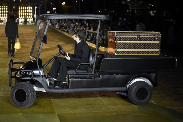 Louis Vuitton 男裝於尖沙咀星光大道行騷！新任男裝創意總監 Pharrell 如何由歌手變受追捧的潮流 ICON！