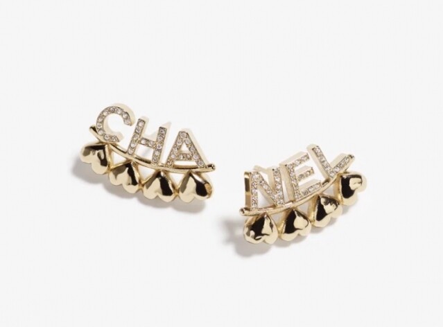 Chanel 耳環推介：水晶飾釘金屬耳環 $5,100