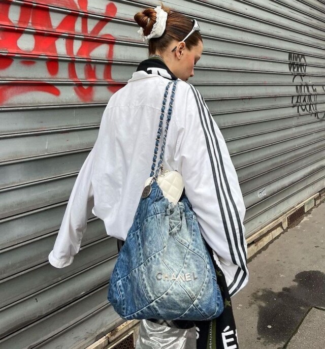 2024 年必入手的名牌牛仔布手袋推薦！一年四季都百搭長青的 Chanel 牛仔布袋、Dior Lady D-Lite Bag
