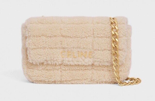 毛毛手袋推介款式：Celine Chain Shoulder Bag in Quilted Shearling Effect HK$35,000