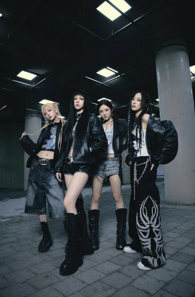 本張專輯擁有雙主打曲《Supernova》和《Armageddon》，共收錄 10 首歌曲