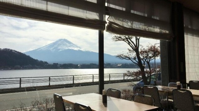 富士山河口湖酒店推介｜10 間富士山靚景旅館！一泊二食、日式溫泉、私人風呂