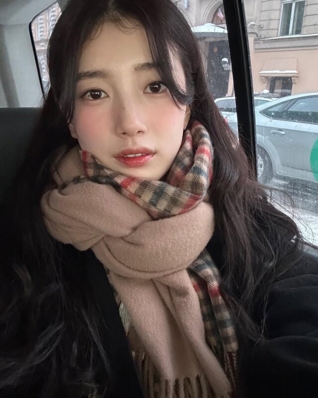「國民初戀」秀智 Suzy 由一個人養家到財富自由，關於 Celine 全球品牌大使的 6 個小秘密