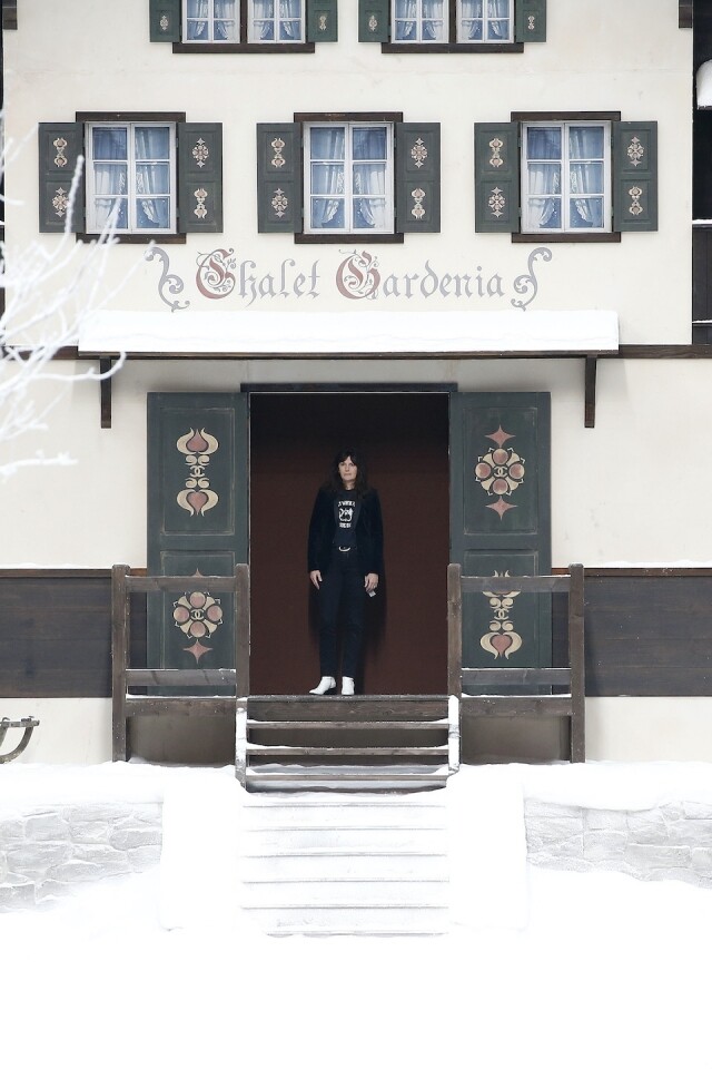 Chanel 宣布 Virginie Viard 將離任時裝藝術總監一職！作為老佛爺 Karl Lagerfeld 接班人，她這五年如何帶領品牌更上層樓？
