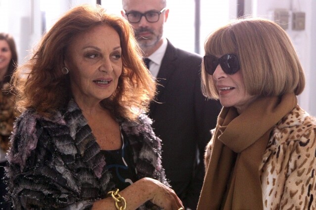 Diane Von Furstenberg 曾嫁德國王子、成就無數的設計師!優雅 Wrap Dress 揚名時裝界、高峰時期大賣數百萬件! Diane Von Furstenberg 曾嫁德國王子、成就無數的設計師!優雅 Wrap Dress 揚名時裝界、高峰時期大賣數百萬件!