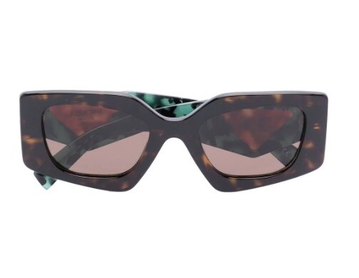 Prada 太陽眼鏡 $3,105