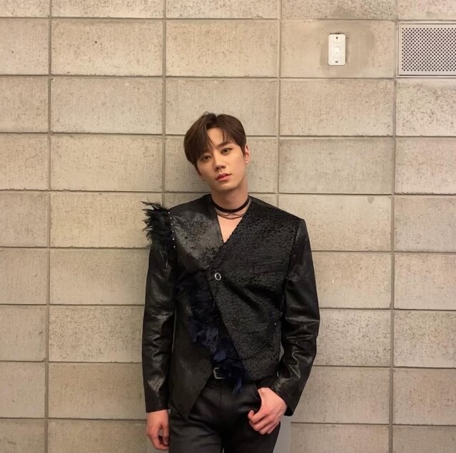 「愛豆」出身韓劇新星李濬榮，原來曾飾演 IU 的媽寶男友？健身人士必看韓劇《24小時健身俱樂部》！