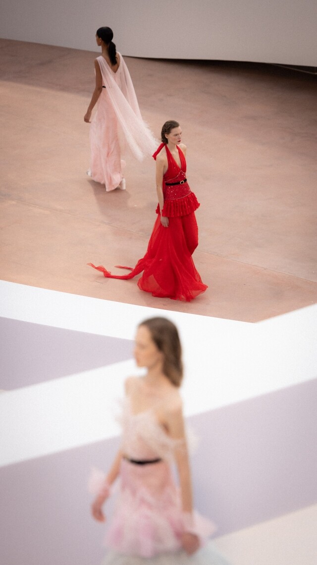 CHANEL 高級訂製服裝迎來 110 週年！2025 春夏高級訂製系列續寫這場未完的時尚傳奇