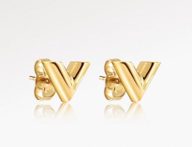 Louis Vuitton Essential V 金屬耳釘 $2,700 Louis Vuitton Essential V 金屬耳釘 $2,700