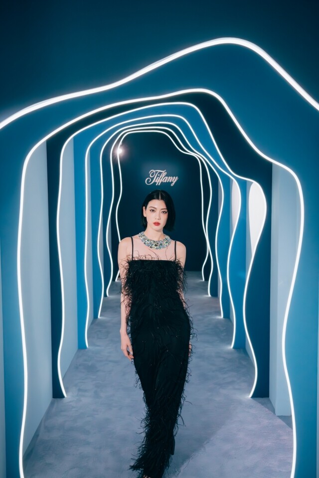 三吉彩花《今際之國》創人氣巔峰!短髮、好身材超吸睛,更成為 Tiffany & Co. 品牌大使 三吉彩花《今際之國》創人氣巔峰!短髮、好身材超吸睛,更成為 Tiffany & Co. 品牌大使
