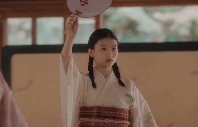 出口夏希 21 歲，她飾演的「戶來堇」是個擁有極佳舞蹈天賦的舞伎