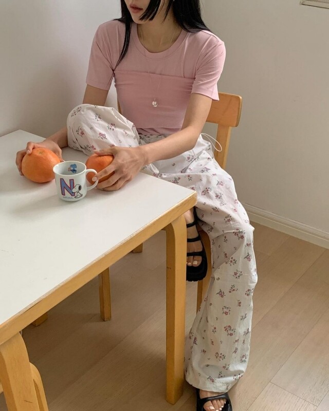 必備小碎花圖案工裝褲