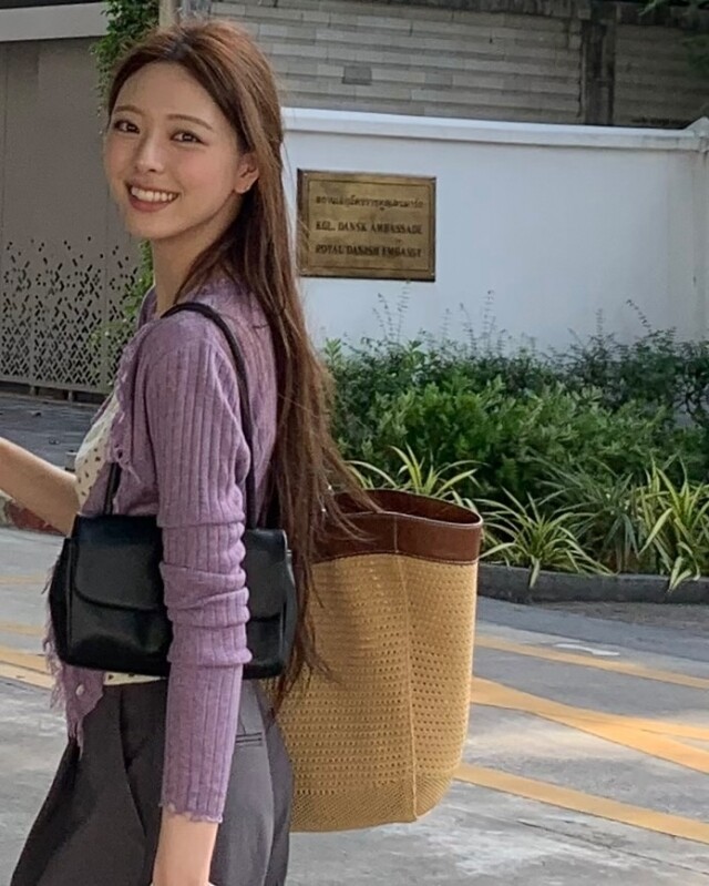 「淺紫色」可能比黑色更百搭！韓國女生都偷偷學的 5 個心機穿搭，回頭率增加 100%