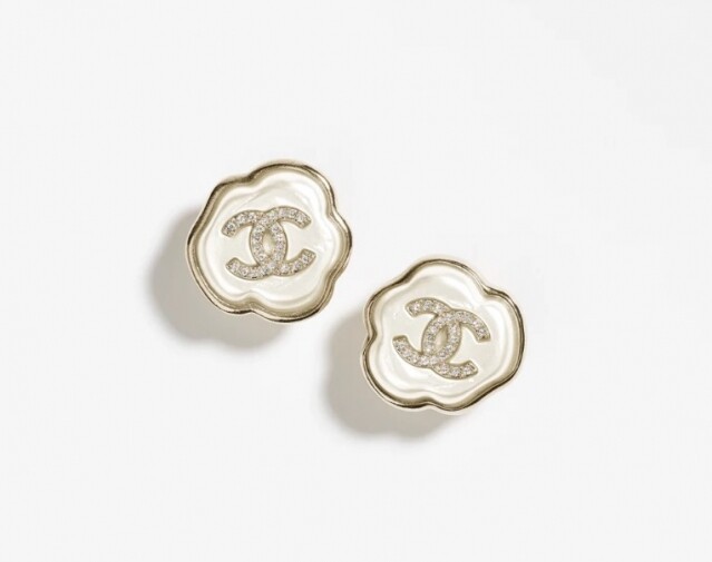 Chanel 耳環 2025 | 50 款全新珍珠、雙 C 款式香奈兒耳環（價錢不斷更新）